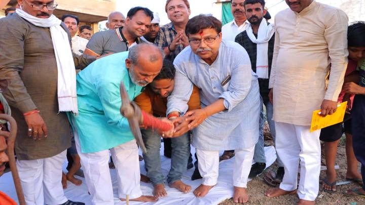 उपनगर ग्वालियर में विकास कार्य तेजी से किए जा रहे हैं : ऊर्जा मंत्री श्री तोमर